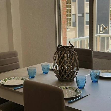 Apartamento Centrico Y En Primera Linea De Playa Apartment Benidorm Bagian luar foto