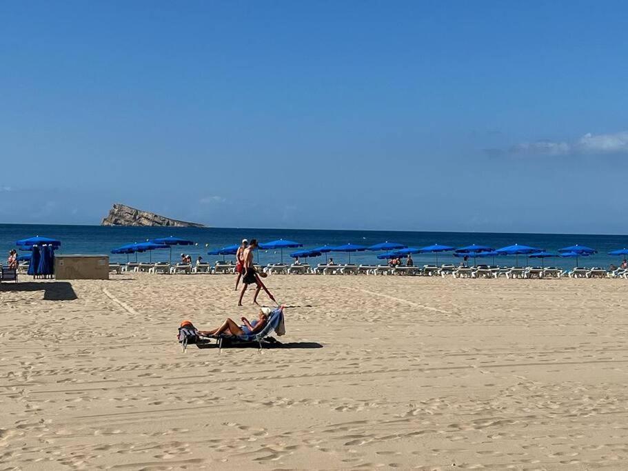 Apartamento Centrico Y En Primera Linea De Playa Apartment Benidorm Bagian luar foto
