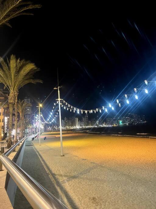 Apartamento Centrico Y En Primera Linea De Playa Apartment Benidorm Bagian luar foto