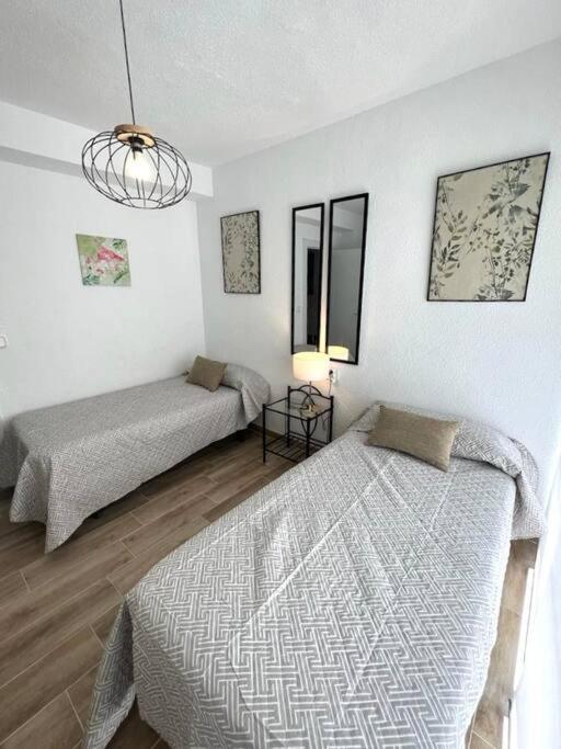 Apartamento Centrico Y En Primera Linea De Playa Apartment Benidorm Bagian luar foto