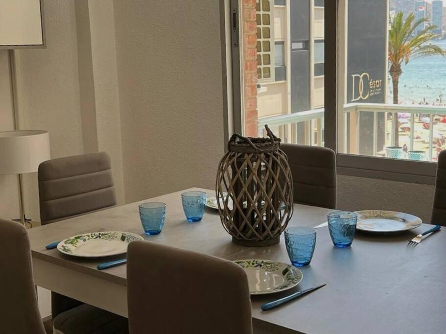 Apartamento Centrico Y En Primera Linea De Playa Apartment Benidorm Bagian luar foto